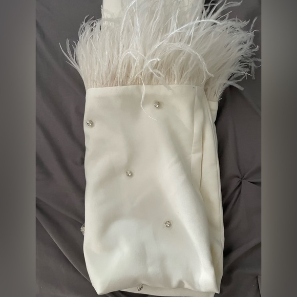Revolve white dress with feathers and rhinestones - Picture 9 of 12